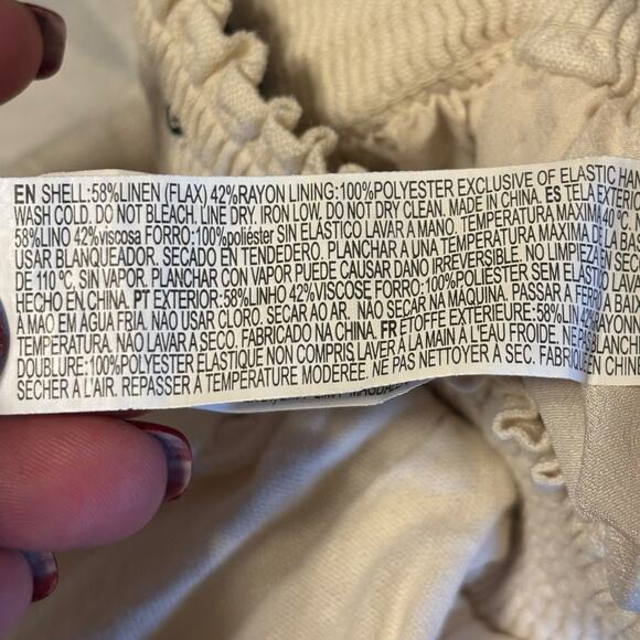 Forever 21 Women's Paper Bag Waist Shorts Size Small - Picture 4 of 4